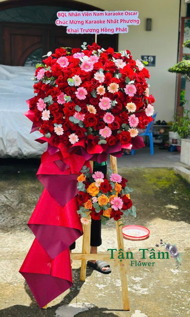 Kệ hoa KT Tận Tâm 013