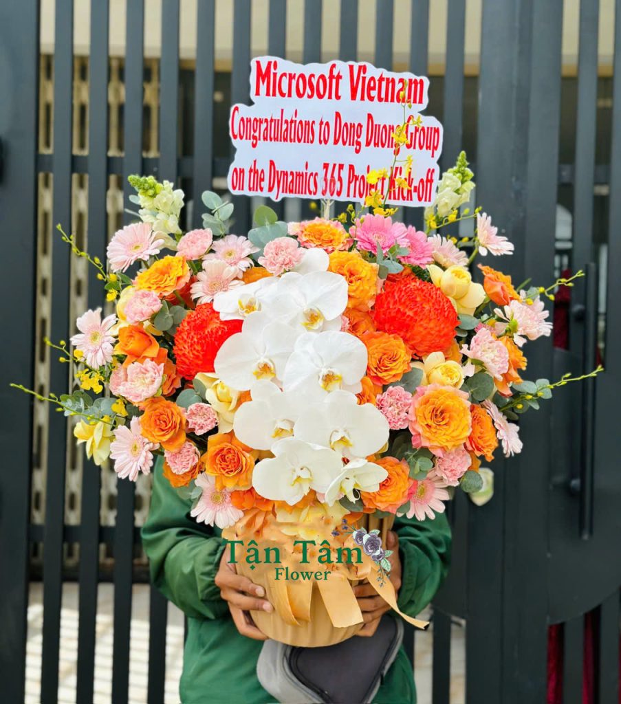Lẵng hoa tươi Tận Tâm 012
